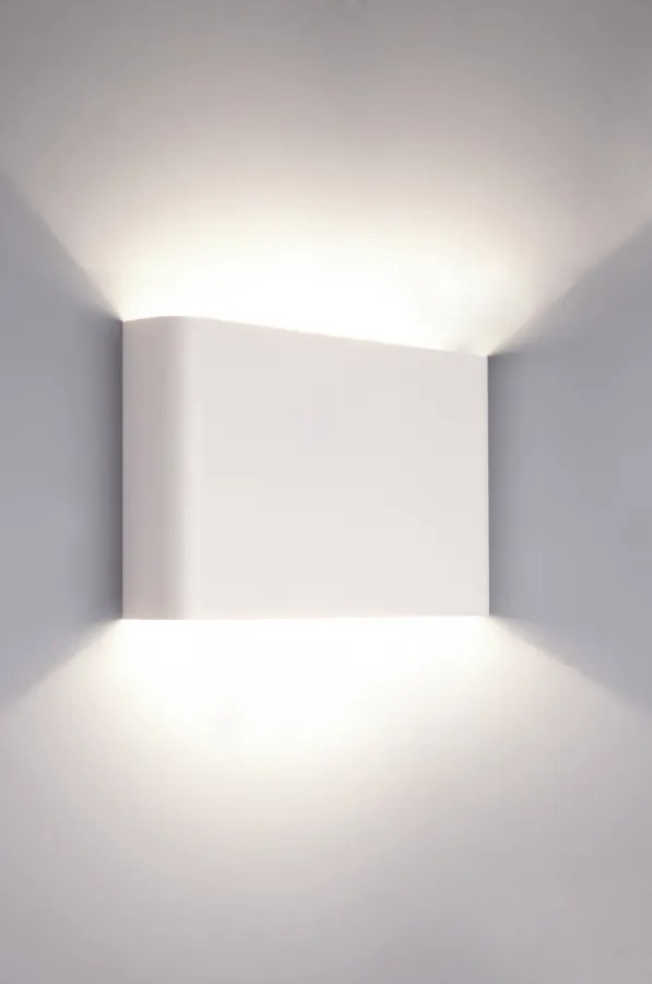 HAGA | Minimalistické nástenné svietidlo Farba: Biela