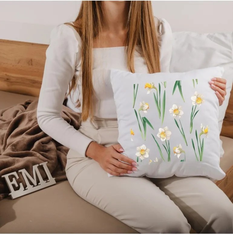 Dekoratívny vankúš Narcissa 40x40 cm EMI