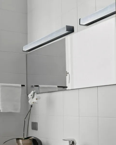 LED nástenné svietidlo Peter 90 3000 chróm
