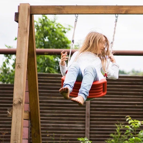 Detská záhradná hojdačka na lanách červená
