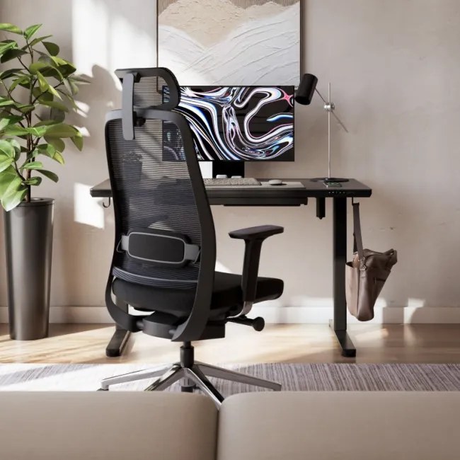 Elektrický výškovo nastaviteľný stôl Mark Adler Leader 8.5 čierny