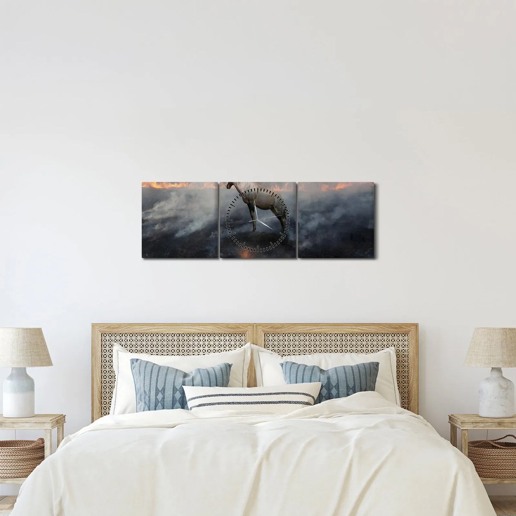 Obraz kamzíka v ohni (s hodinami) (90x30 cm)
