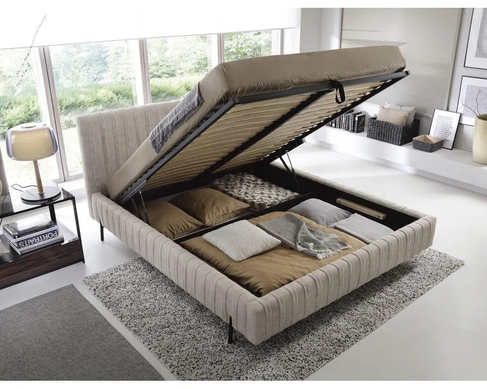 Béžová čalúnená dvojlôžková posteľ s úložným priestorom s roštom 140x200 cm Plissa – ELTAP