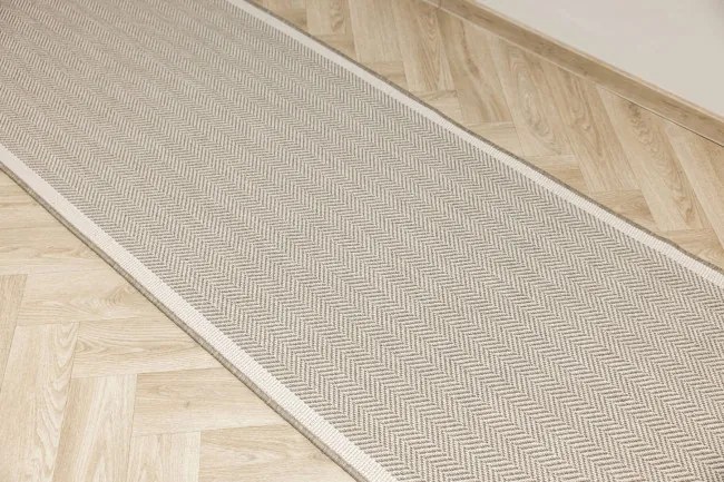 Šnúrkový obojstranný behúň Brussels 205681/10610 Linen krémový / béžový