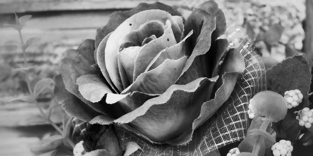 Obraz elegantná vintage ruža v čiernobielom prevedení Varianta: 120x60
