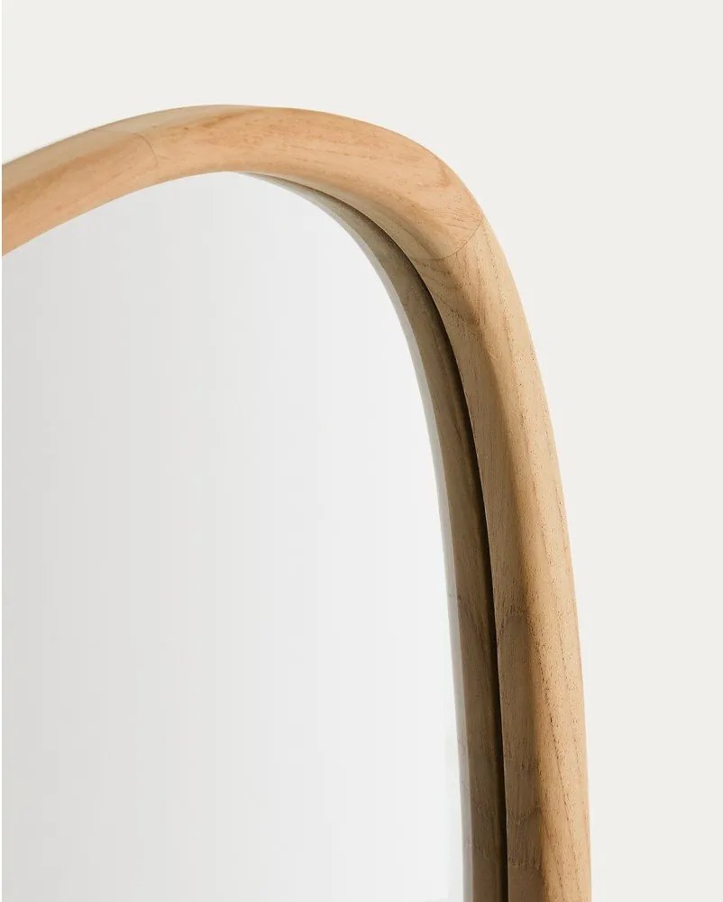 Nástenné zrkadlo s dreveným rámom 45,5x47 cm Alura – Kave Home