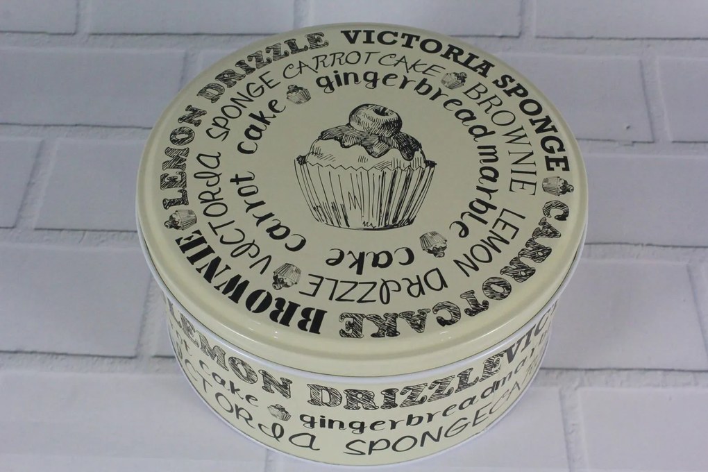 Plechová krabica "CAKE" (v. 8 cm, p. 17 cm)