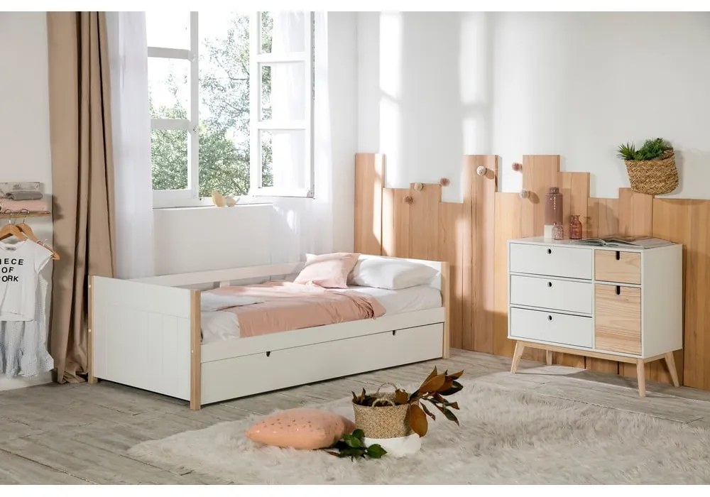 Detská posteľ z borovicového dreva s výsuvným lôžkom v bielo-prírodnej farbe 90x190 cm Kiara – Marckeric