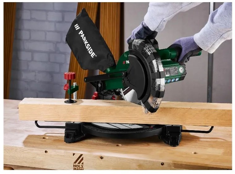 Parkside® Skracovacia a pokosová píla PKS 1500 C4 (100384972)