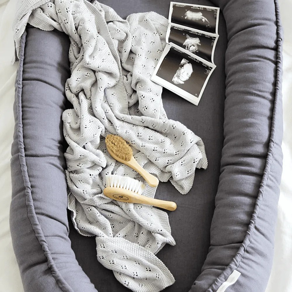 Bambusová prikrivka svetlo šedá 80×100 cm