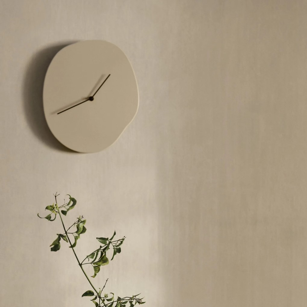 Ferm Living Nástenné hodiny Melt Cashmere