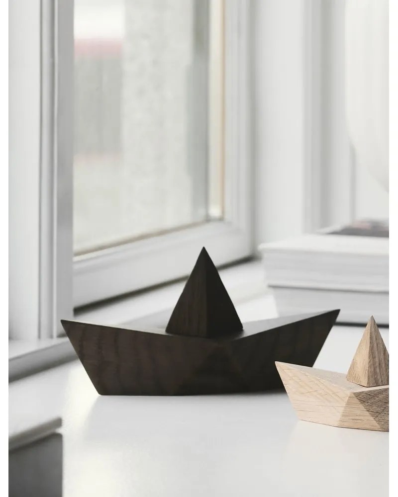Drevená soška (výška 7 cm) Admiral – Boyhood