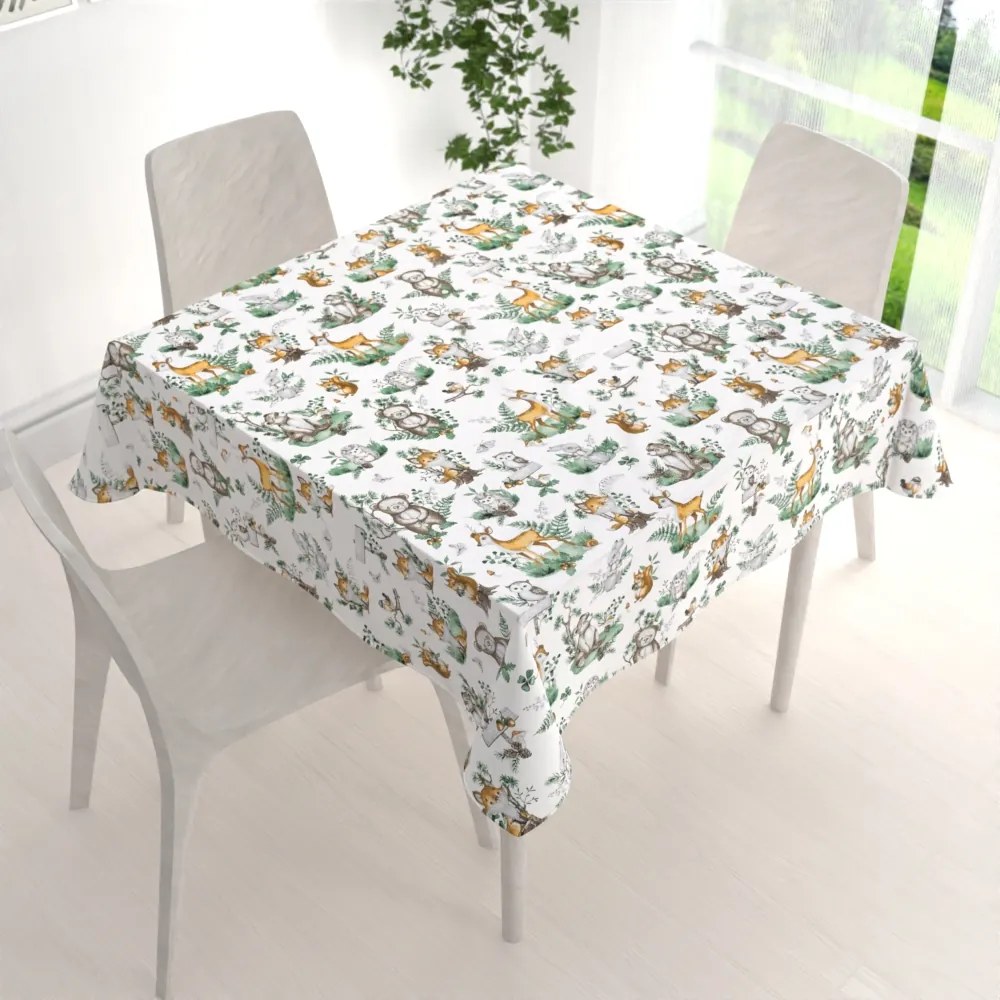 Biante Detský bavlnený štvorcový obrus Sandra SA-459 Lesné zvieratká na bielom 150x150 cm