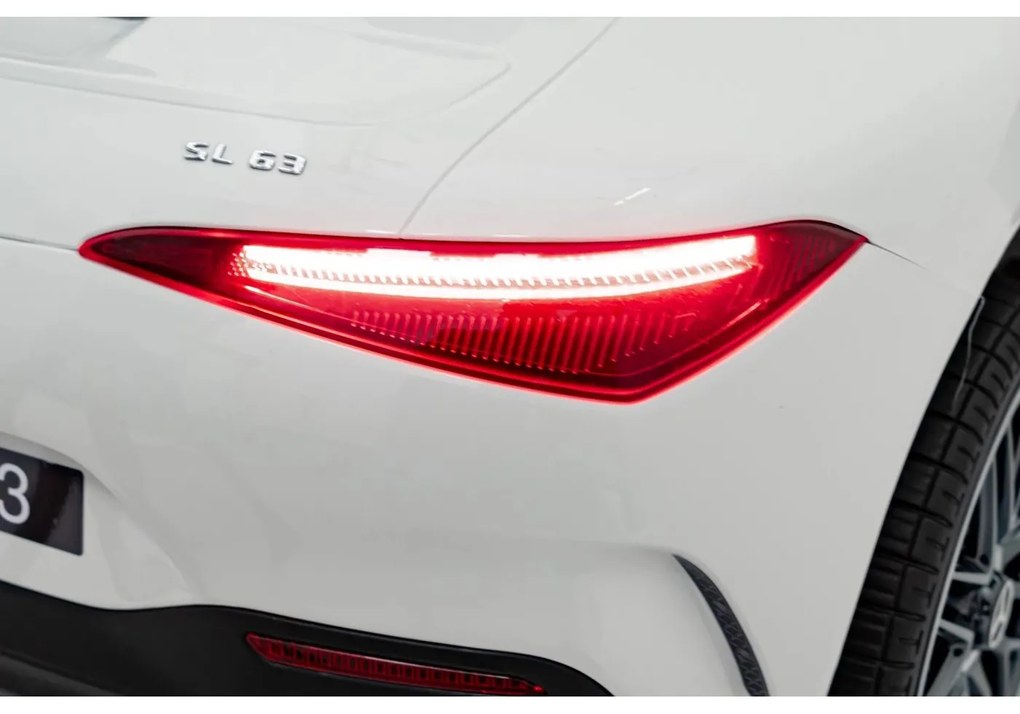 Elektrické autíčko Mercedes Benz AMG SL63 - biele