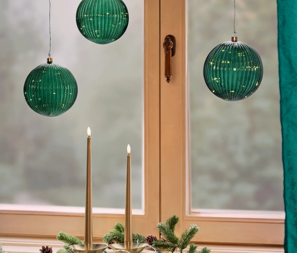 LED svetelná reťaz, gule s drážkami