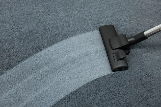 Protišmykový koberec PLUSH sivý