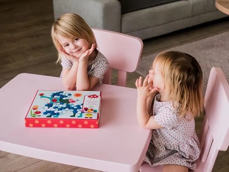 Výtvarná hra – koláž z brmbolcov – psíky