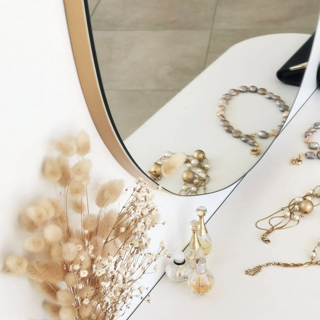 Dekoratívne nástenné zrkadlo Soho 58x75 cm zlaté