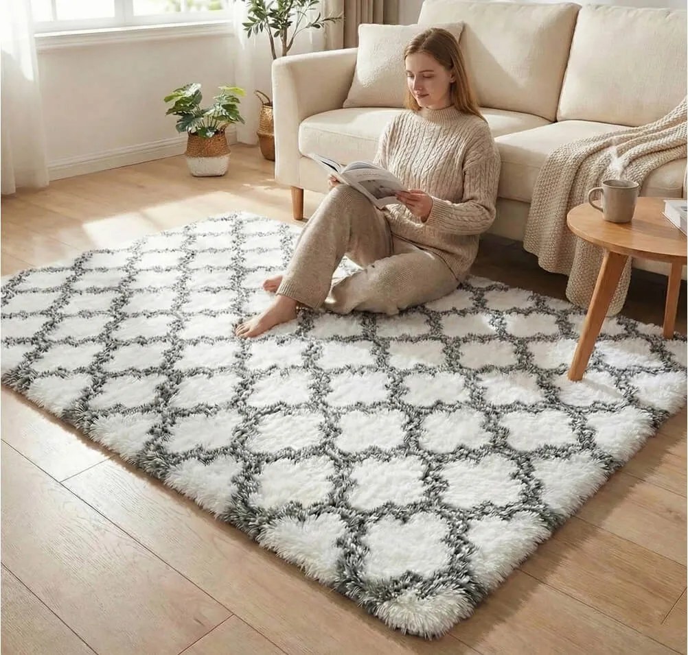 TZ Biely vzorovaný koberec shaggy Decor Latern Rozmer: 160x220 cm