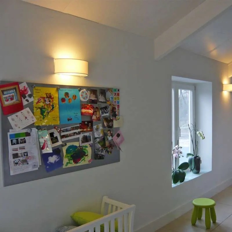 Rustikálna nástenná lampa polkruhová krémová - Drum