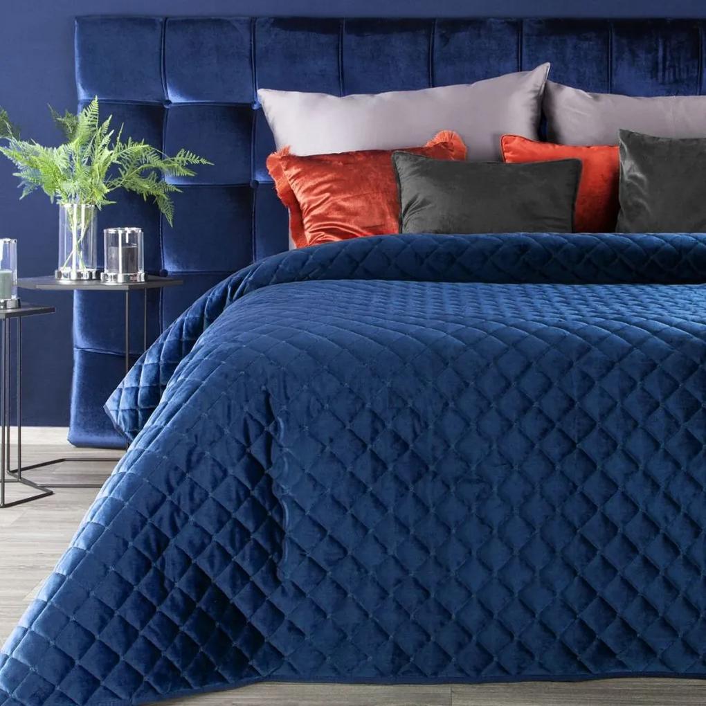 DomTextilu Luxusný modrý zamatový prešívaný prehoz na posteľ Šírka: 220 cm | Dĺžka: 240 cm 40326-185053