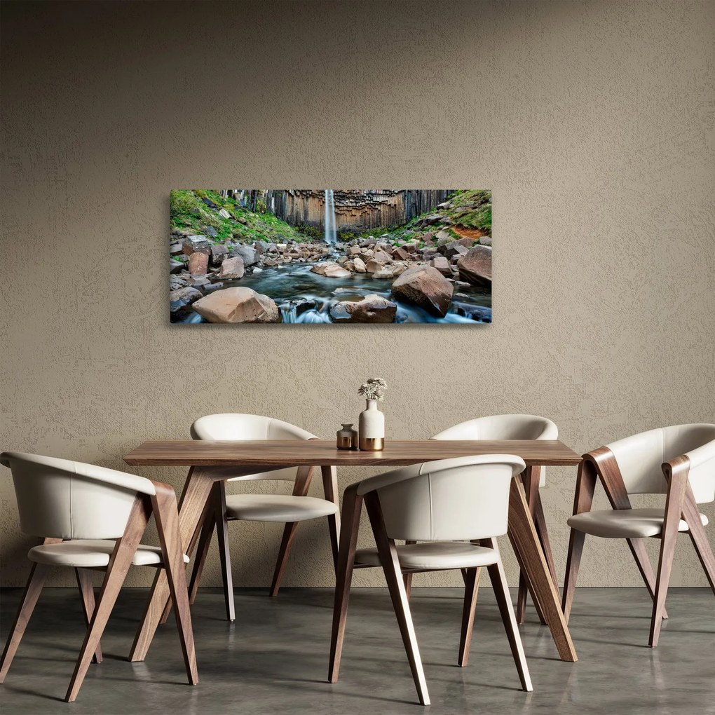 Obraz - Vodopád Svartifoss, Island (120x50 cm)