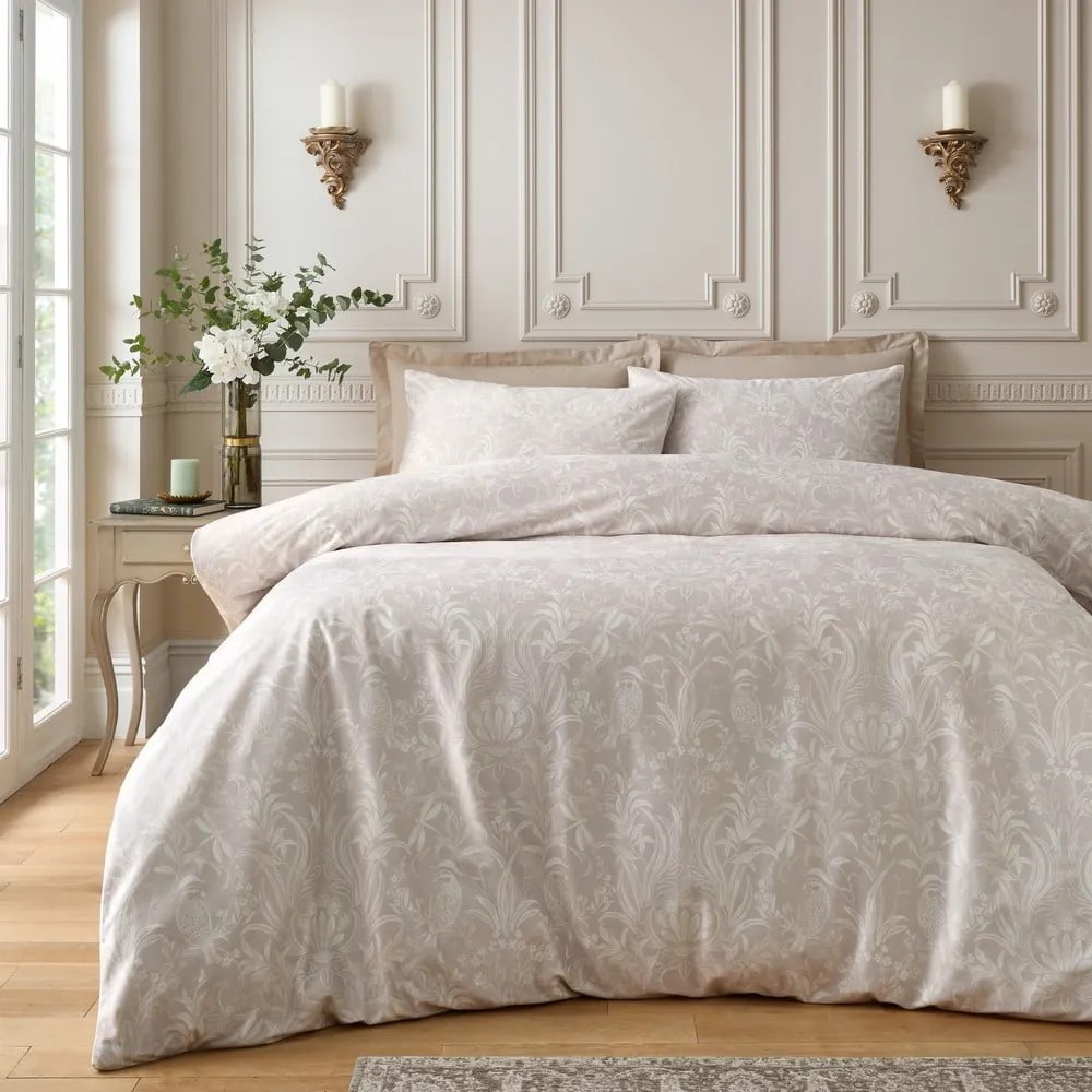 Béžové zamatové obliečky na dvojlôžko/predĺžené 230x220 cm Bridgerton Regal Birds – Catherine Lansfield