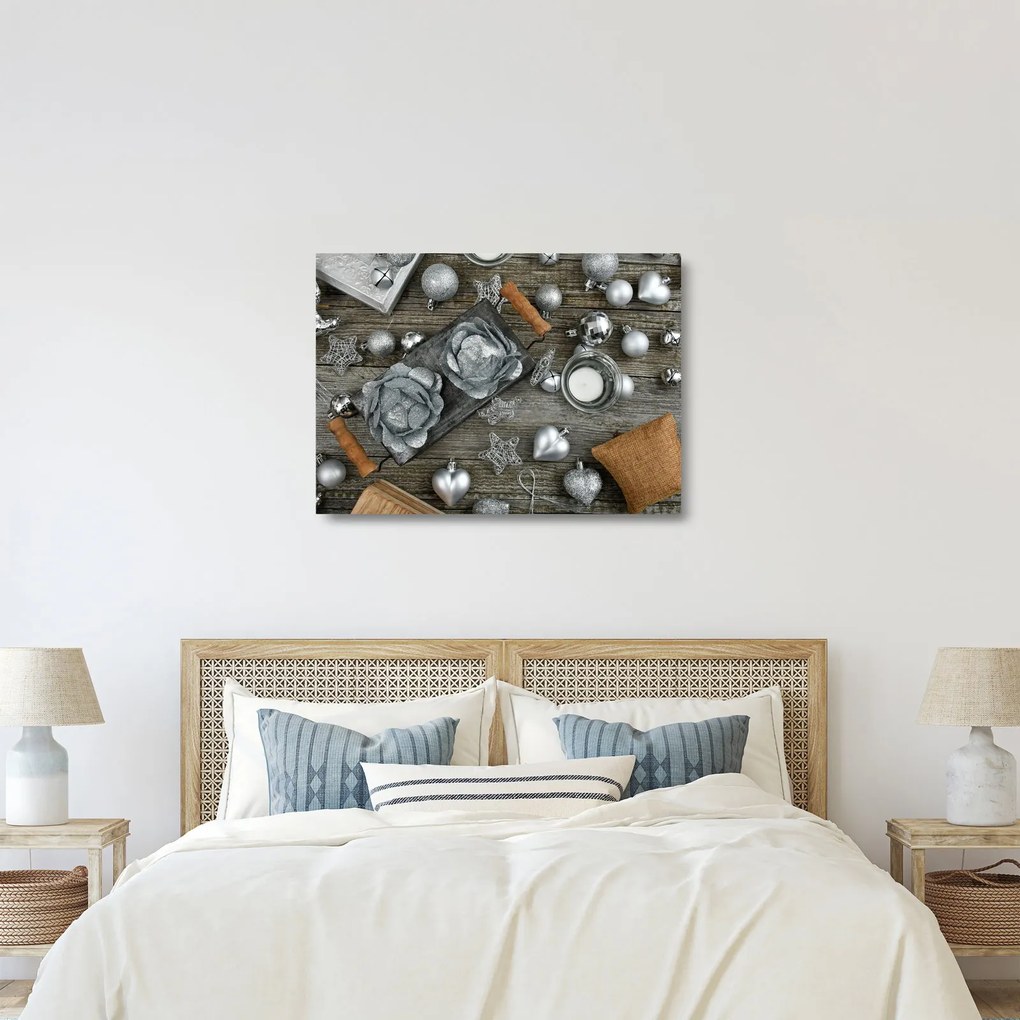 Sklenený obraz - strieborné vianočné dekorácie (70x50 cm)