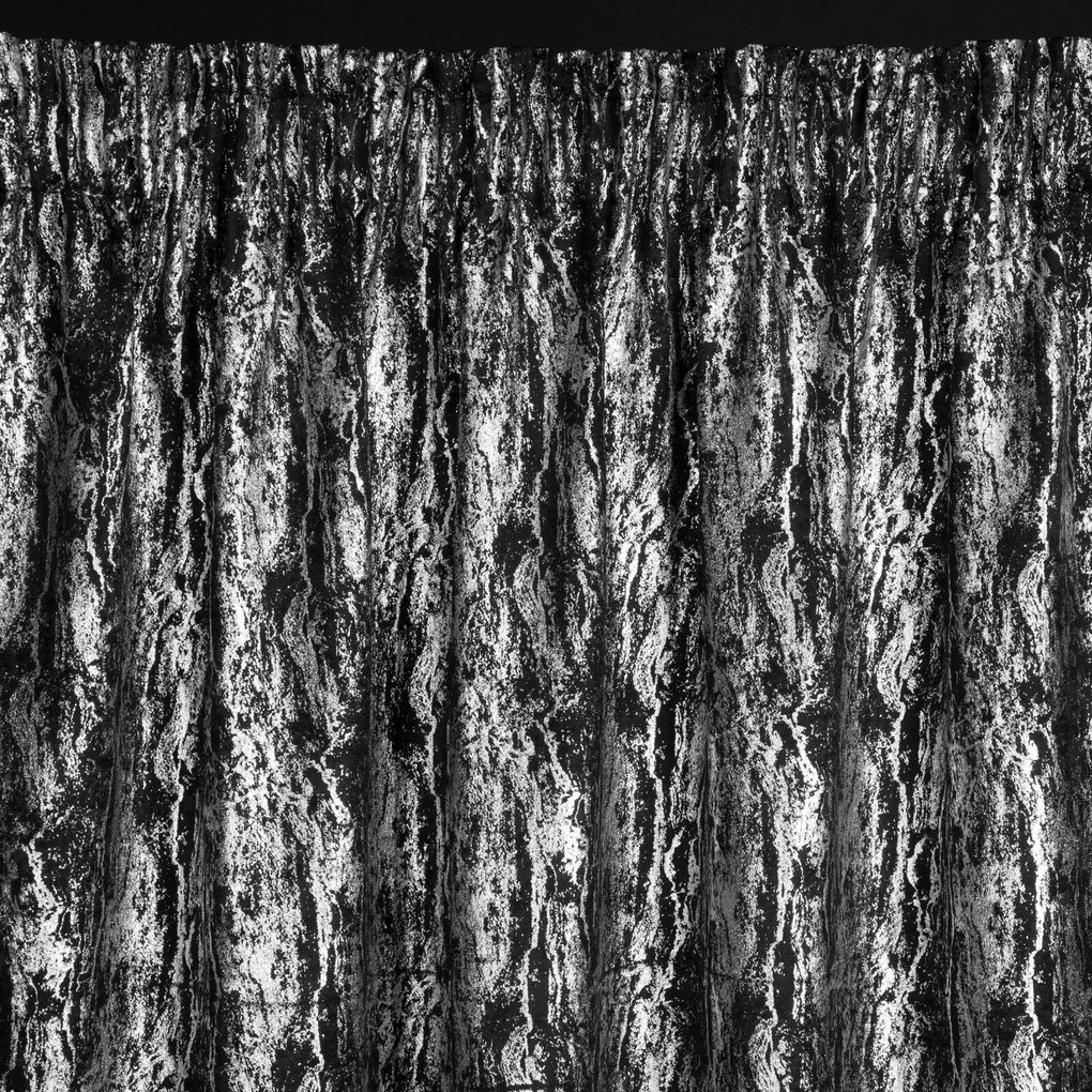 ZATEMŇOVACÍ ZÁVES NA PÁSKE ELISE 140X270 CM ČIERNA