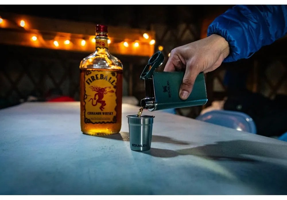 Zelená ploskačka z nehrdzavejúcej ocele 230 ml Easy-Fill Wide Mouth Flask Hammer Tone Green – Stanley