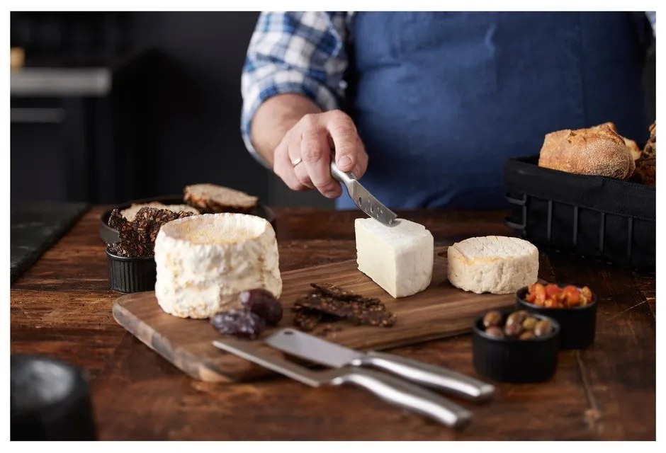 Drevená doštička na krájanie s príslušenstvom 22x38 cm – Holm