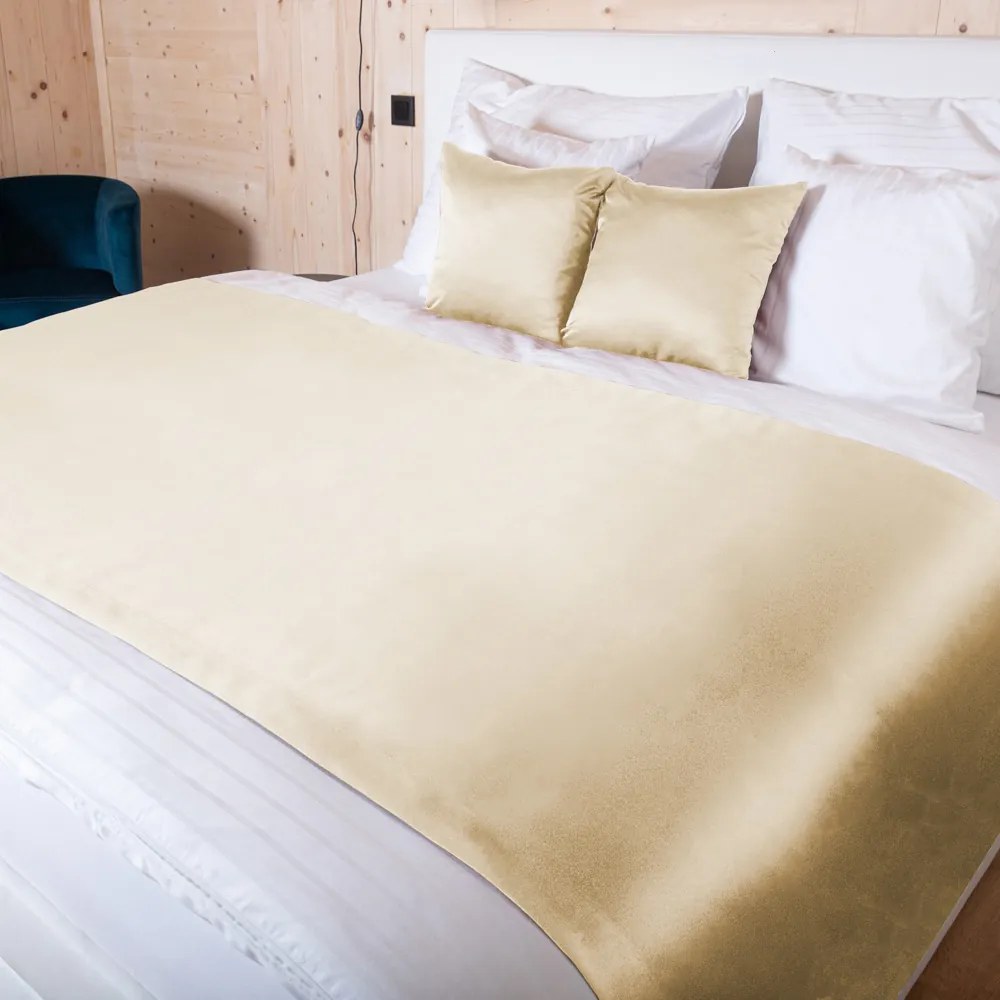 Biante Saténový prehoz/behúň na posteľ Satén LUX-032 Krémový 50x140 cm