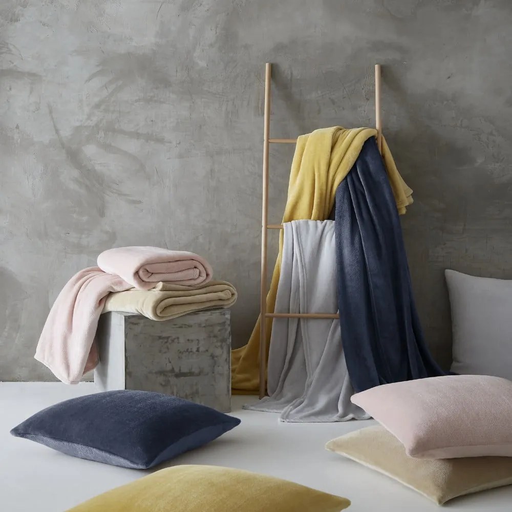 Modrá prikrývka 200x240 cm Raschel – Catherine Lansfield