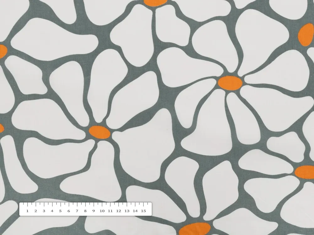 Biante Bavlnený behúň na stôl Sandra SA-491 Biele designové kvety na sivom 35x160 cm