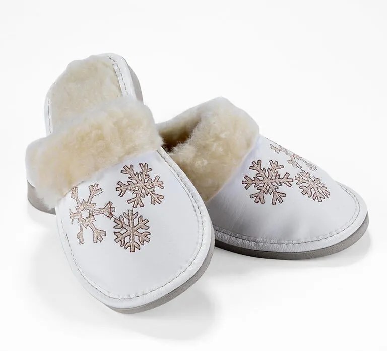 Dámske biele zateplené šľapky VLOČKY veľ. 38