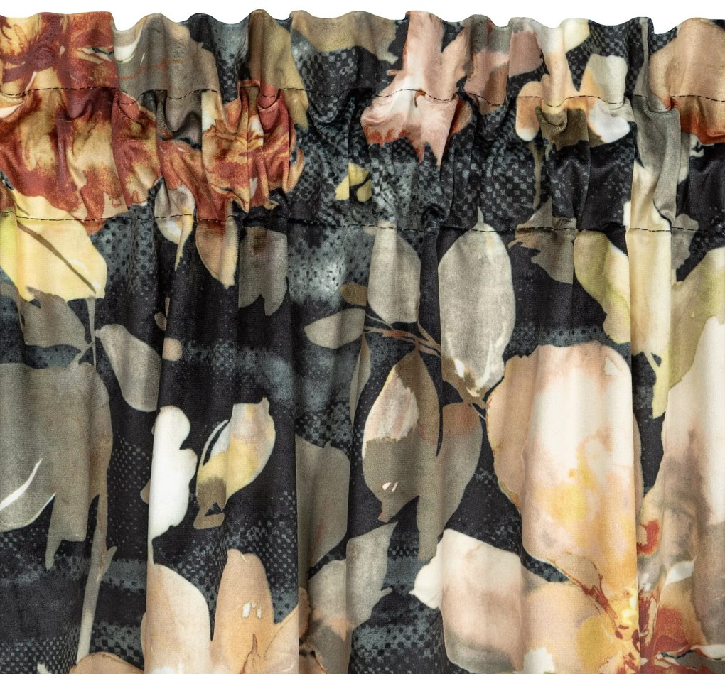 ZATEMŇOVACÍ ZÁVES NA PÁSKE BETTY 140X300 CM KVETY