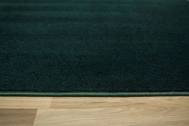 Koberec Eternity Speciaal 40 ab flaškovo zelený