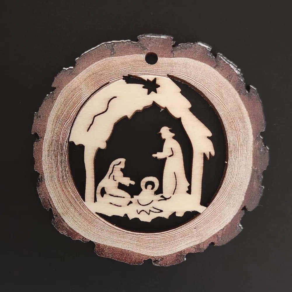 AMADEA Drevená ozdoba s potlačou kôry - guľa s betlehemom 6 cm