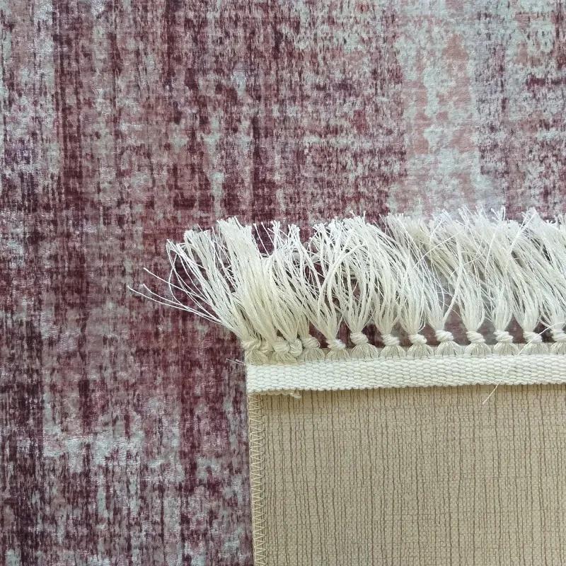 Bordovo hnedý koberec do kuchyne so strapcami
