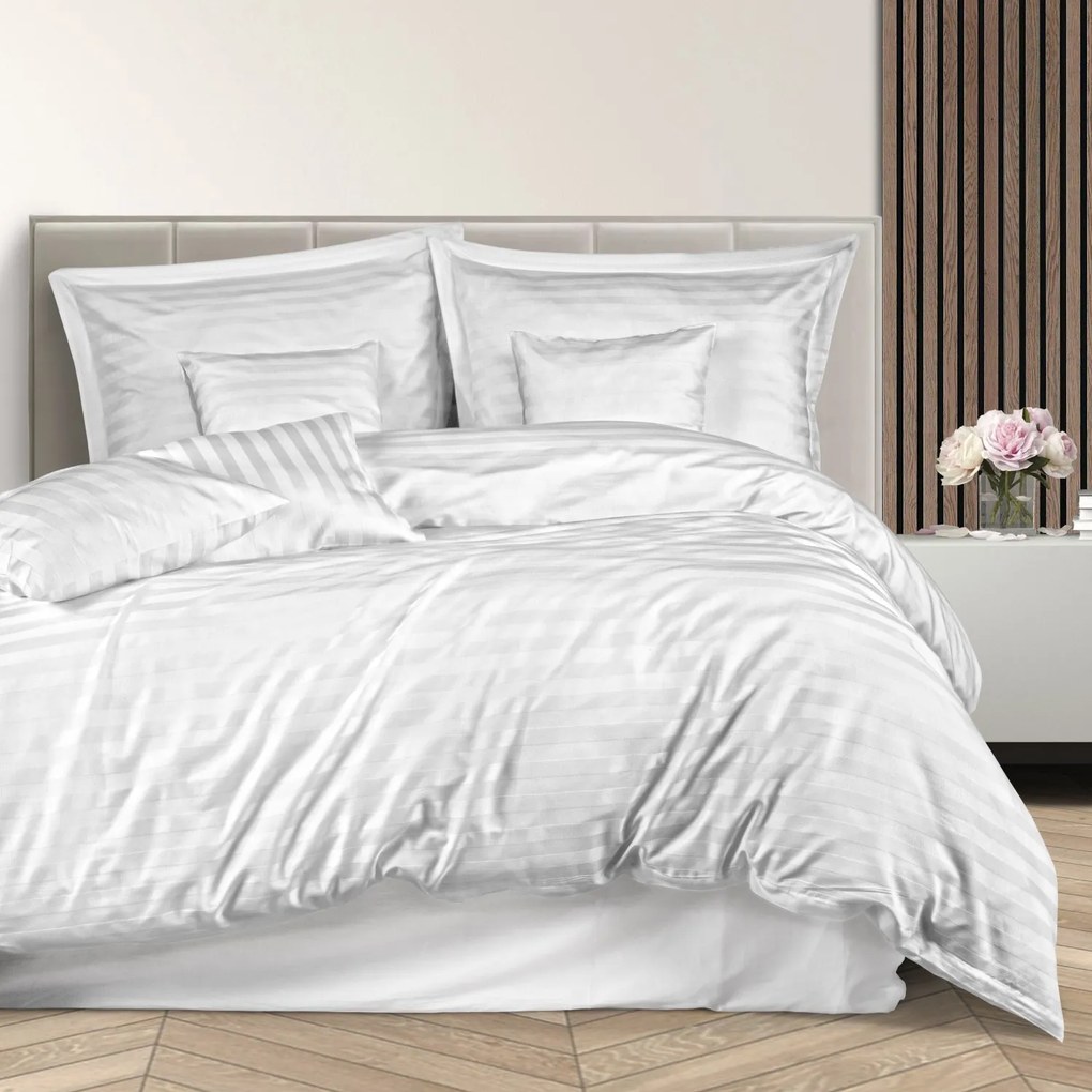 BAMBUSOVÉ POSTEĽNÉ OBLIEČKY STRIPE WHITE 220X200 CM, 2 KS 70X80 CM, 4 KS 40X40 CM BIELA