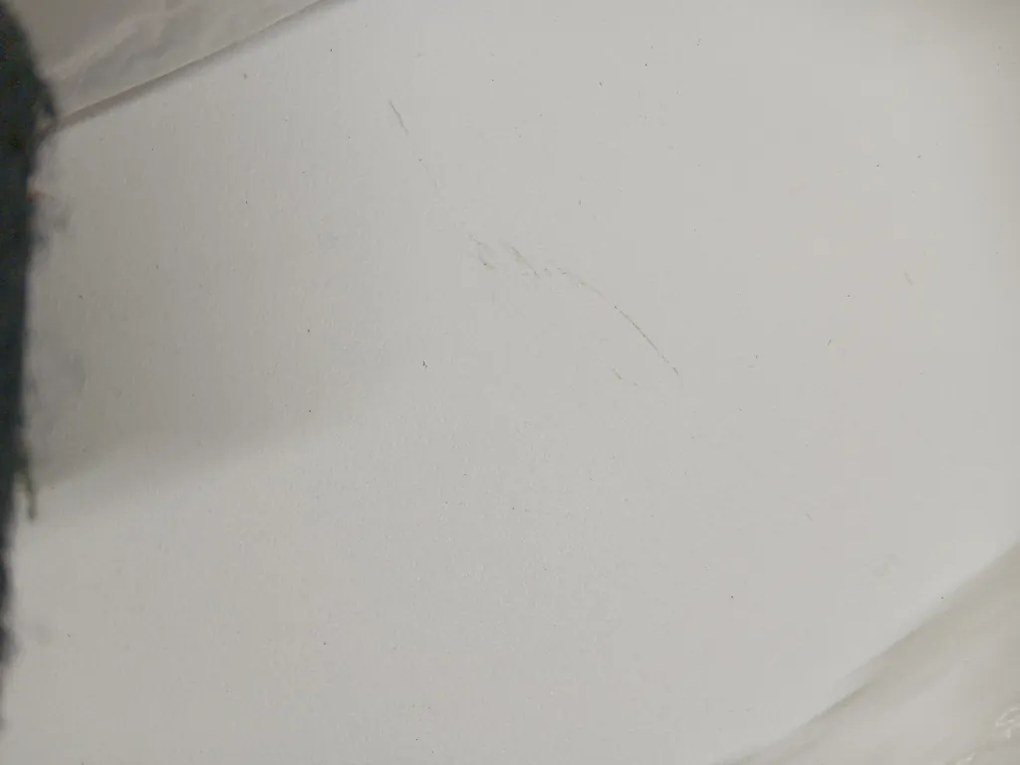 AKCIA Biela plastová stolička KATO II. akosť