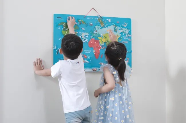 Magnetická tabuľa 2v1 Viga 44508 mapa sveta