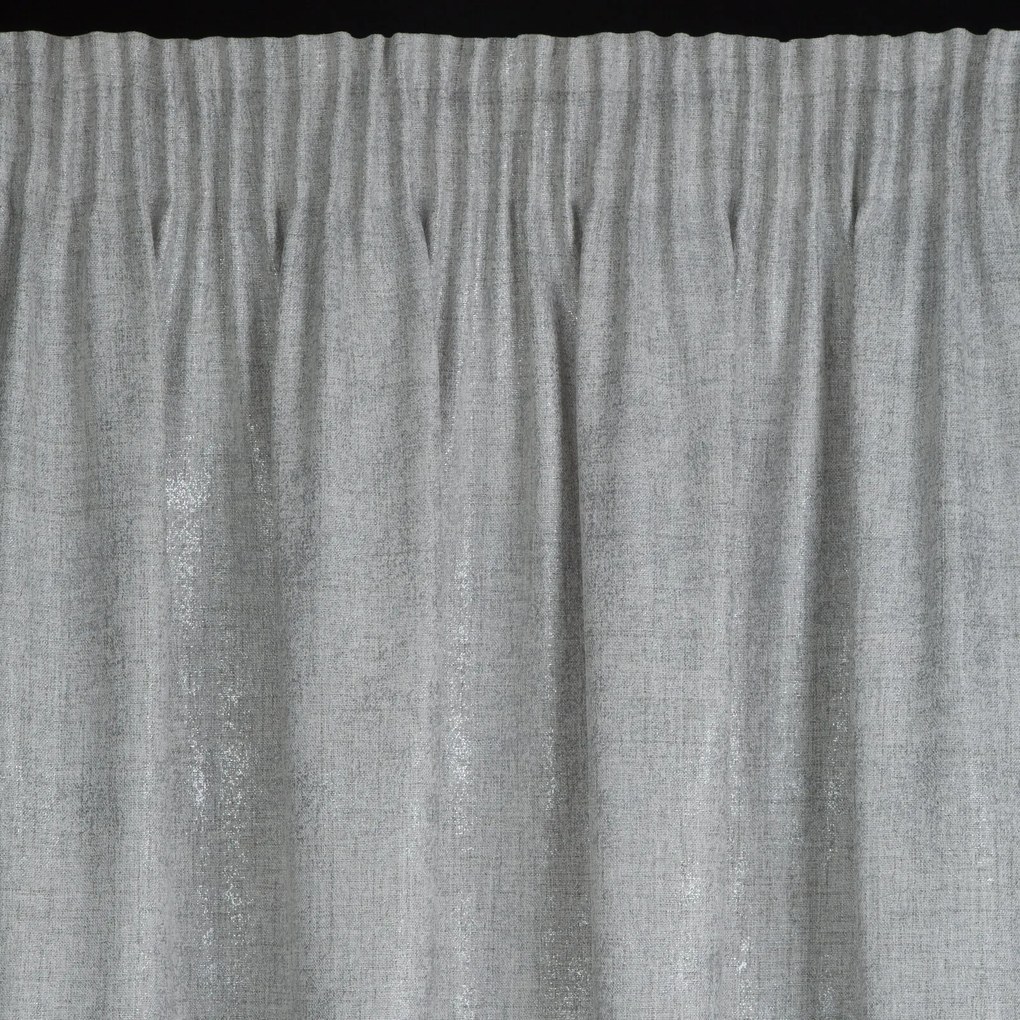 ZÁVES NA PÁSKE BLANKA 140X280 CM STRIEBORNÁ