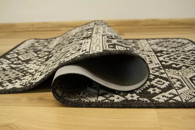 Koberec FLEX 19636/80 Aztec Romby grafitový