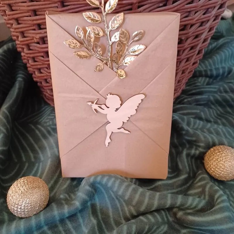 DECOLED Dřevěná dekorace, anděl, 9,7x8 cm, 4ks/bal.