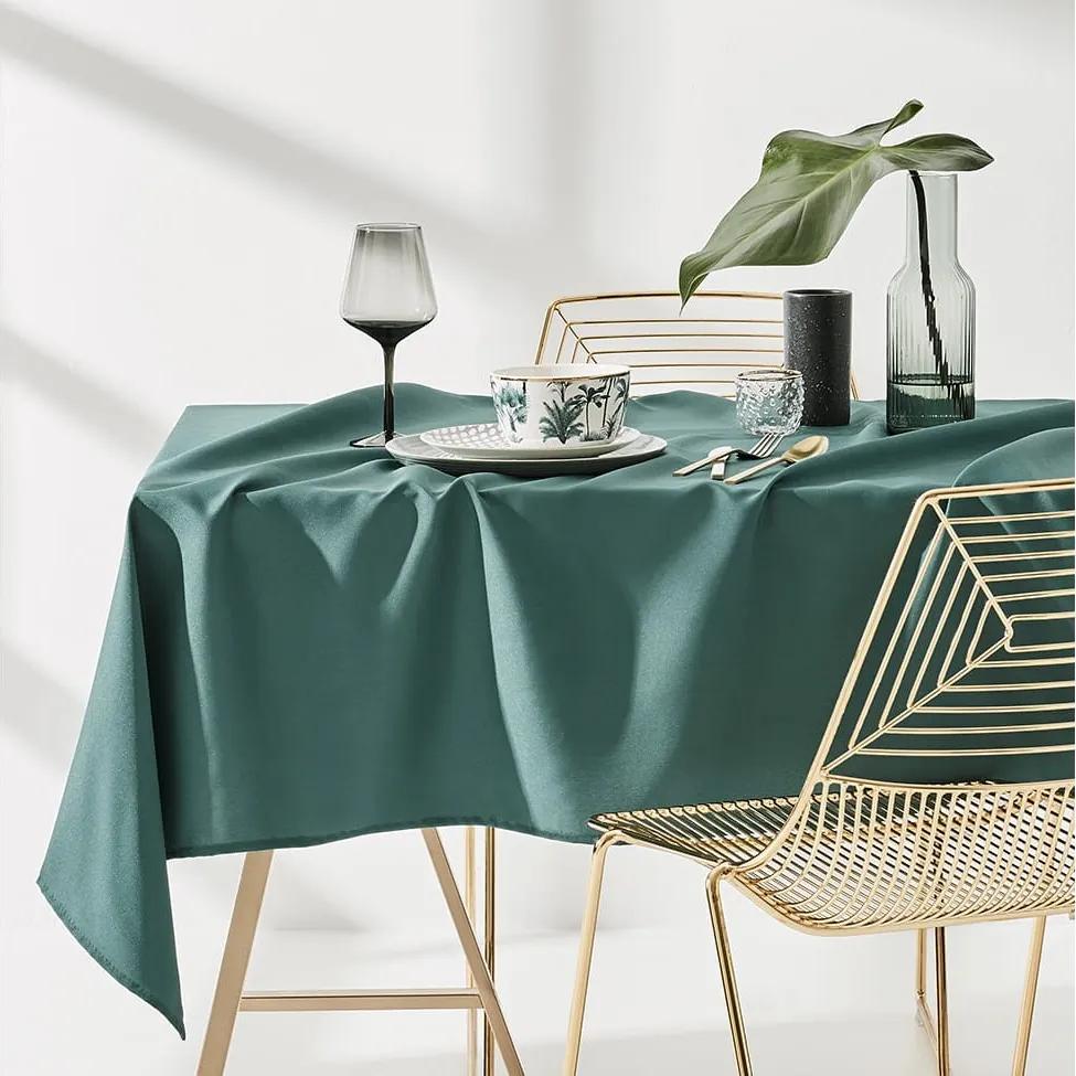 Moderný obrus na stôl zelenej farby 130 x 180 cm