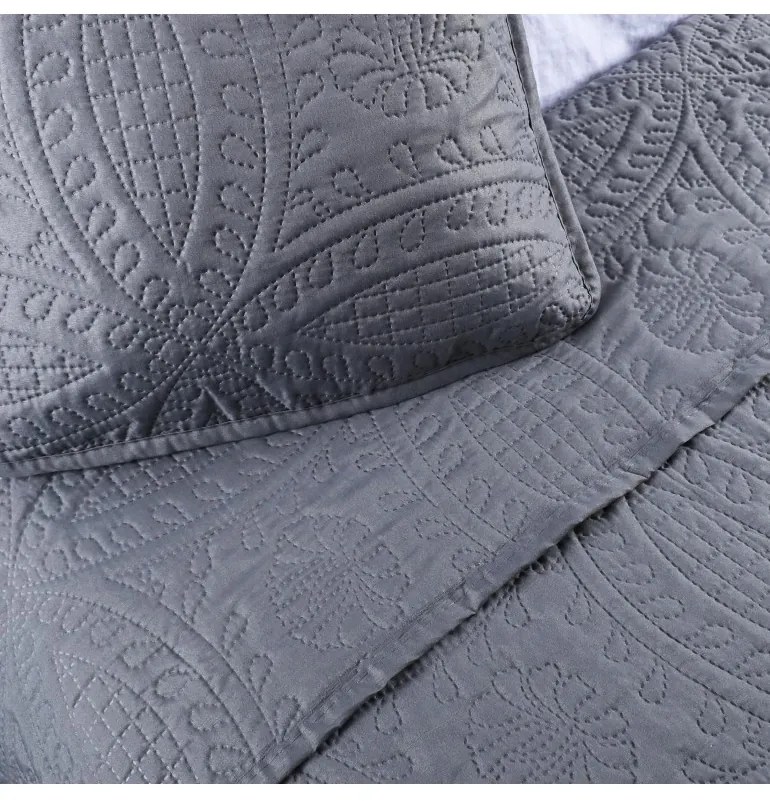 Prehoz na posteľ Paris EMI, 150x210 cm + 1x obliečka 40x40 cm