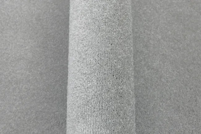 Metrážny koberec GALAXY 72 strieborný