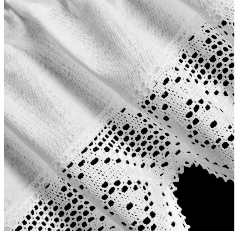 DECOREUM Záclona z s čipkovým vzorom 150 cm x 30 cm biela 60% bavlna 40% polyester 98404