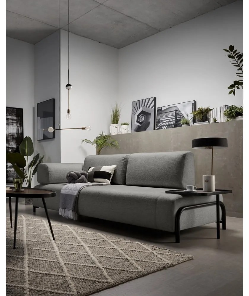 Tmavosivá pohovka s podrúčkami Kave Home Compo